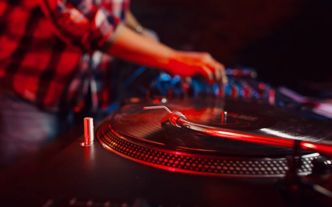 Hoe kies je de perfecte Disco DJ voor je Haarlemse feest?